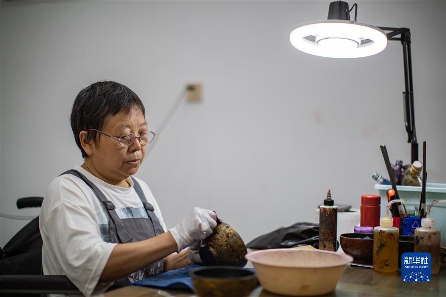 斗牛下载送金币